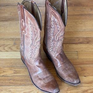 Women’s size 9.5 Cowboy Boots
